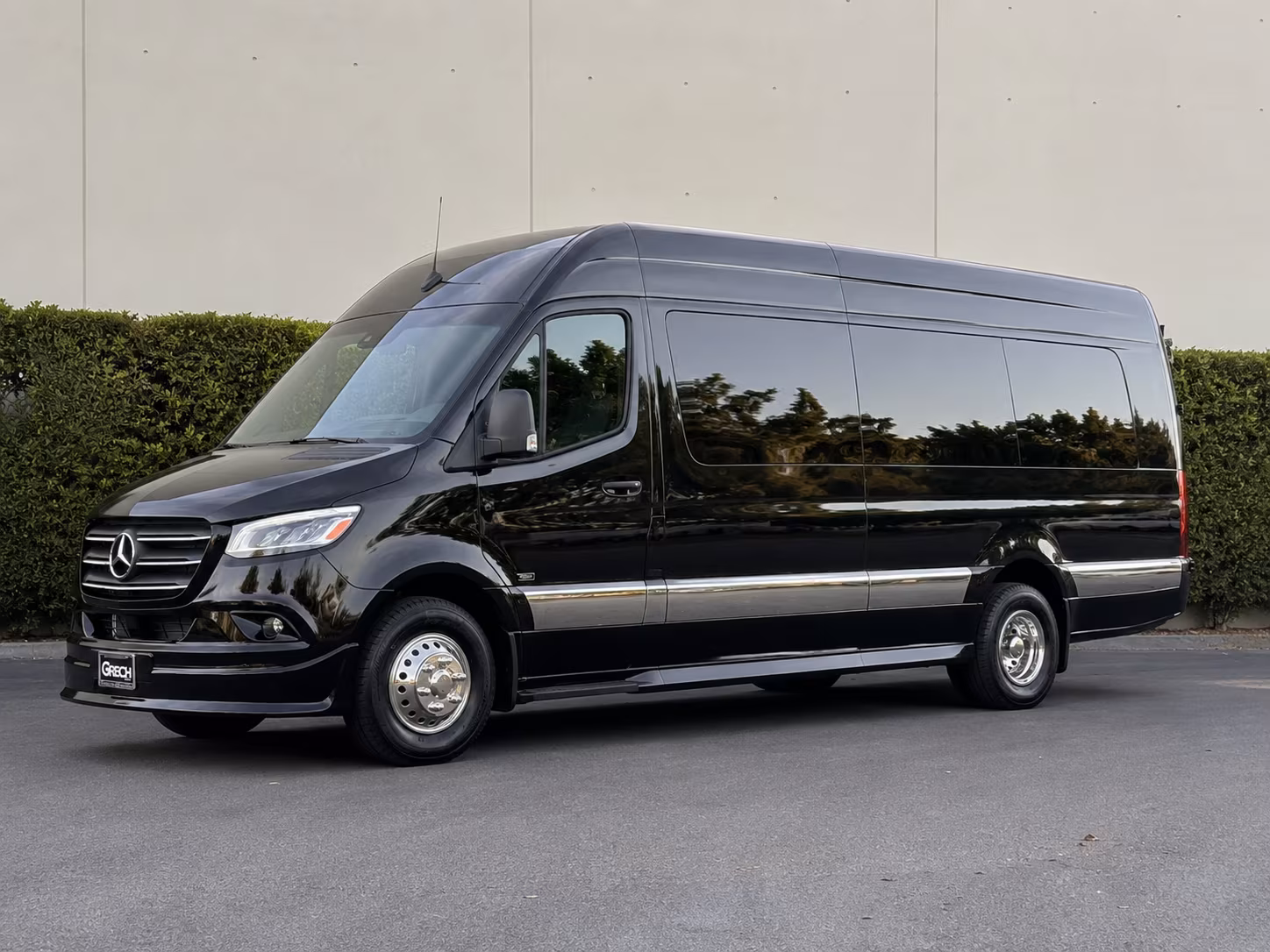 book a bus for your next prom 1