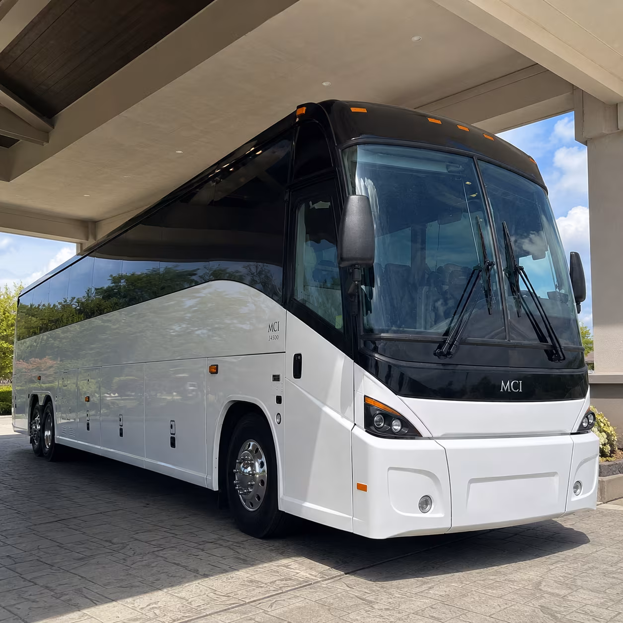 charter buses to pnc music pavilion and spectrum center shows